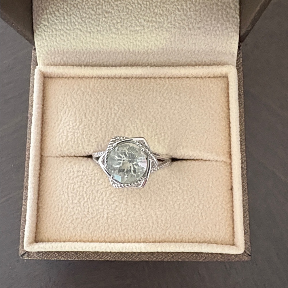 Sterling Silver Ring with Round Green Amethyst (size 7) - Picture 2 of 7
